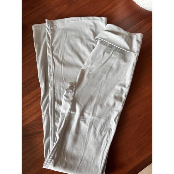 MUSERA Leggings Womens Size XS Light Gray High-Waisted Activewear Cozy Comfort - Picture 1 of 5